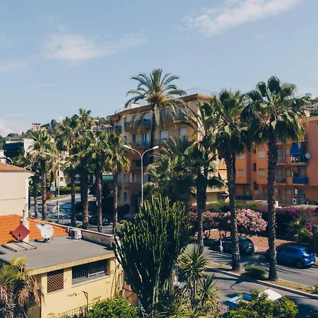 189new - Casa Centro, 350metri Dal Mare Apartman Bordighera